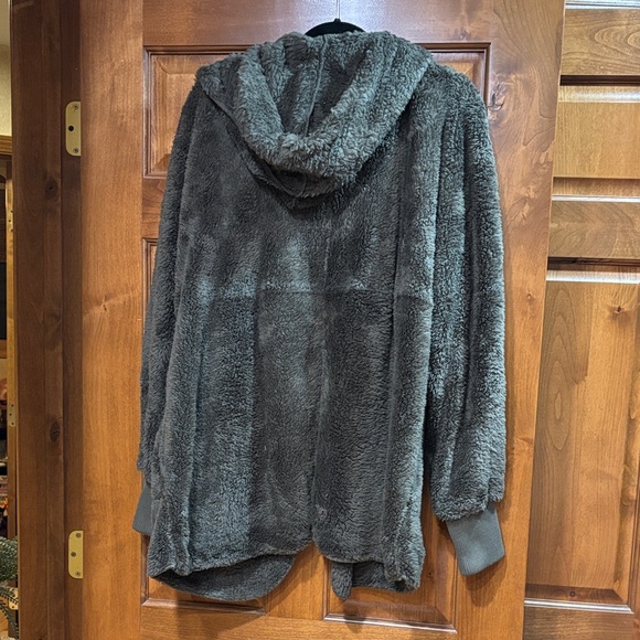 NWT Hem & Thread Olive Cozy Sherpa Sweater Jacket - Picture 9 of 11